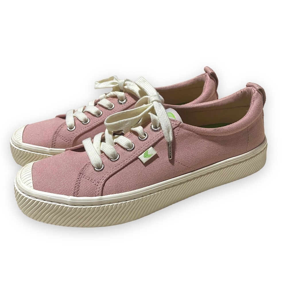 Cariuma rose canvas sneakers size 7.5